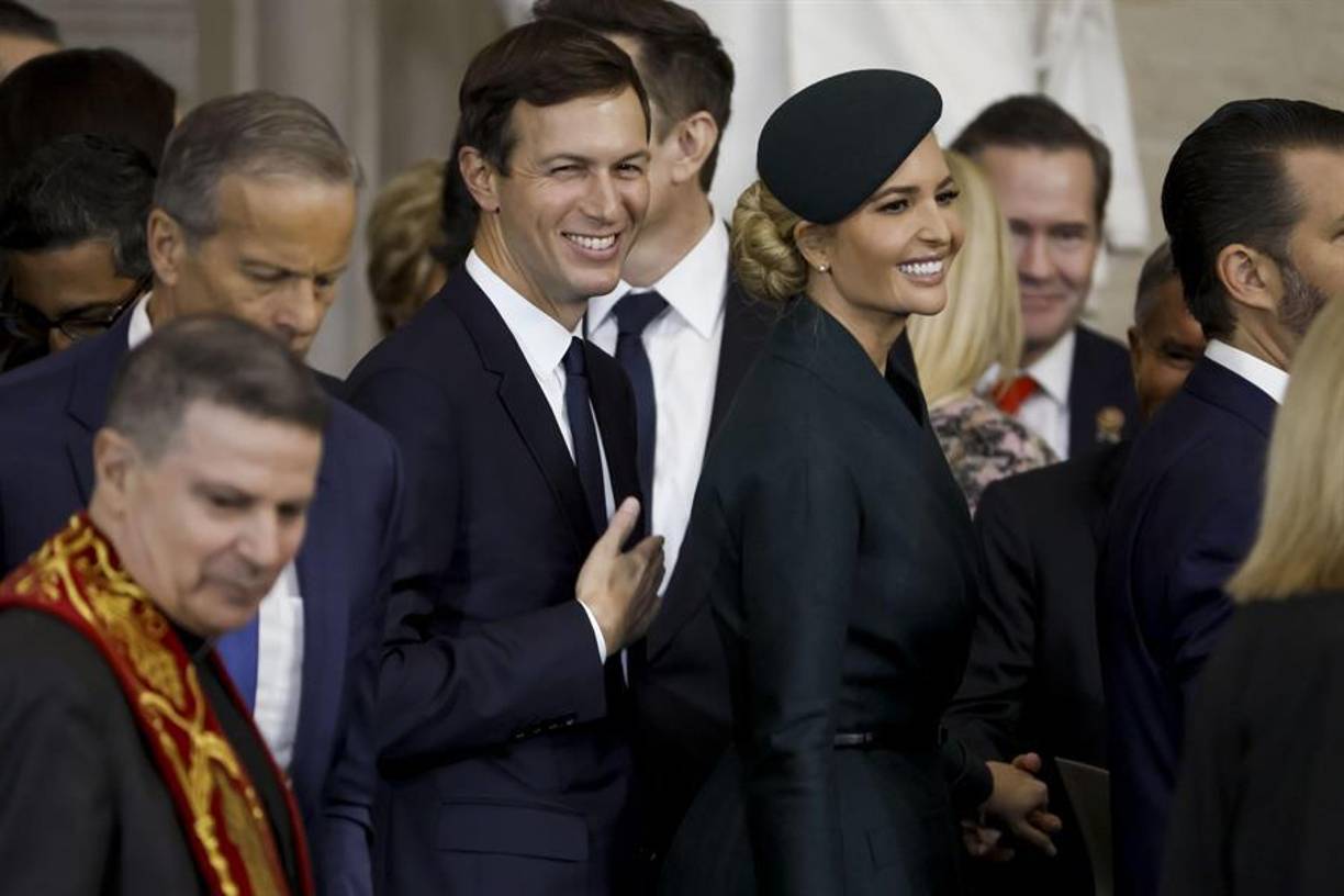 Ivanka asistió al evento acompañada de su esposo, Jared Kushner, y sus cuatro hermanos, Trump Jr., Eric, Tiffany y Barron Trump.