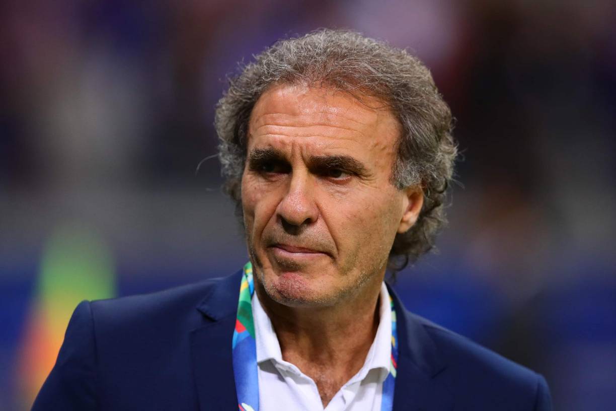 Cabe mencionar que Óscar Ruggeri trabaja actualmente como analista de ESPN Argentina, por lo que en eventos como las Copas del Mundo, se puede llegar a encontrar con miembros del equipo de ESPN MX.