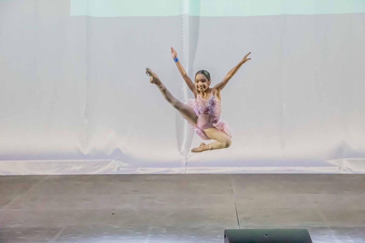 Alison Sánchez de Attitudes Ballet Studio 