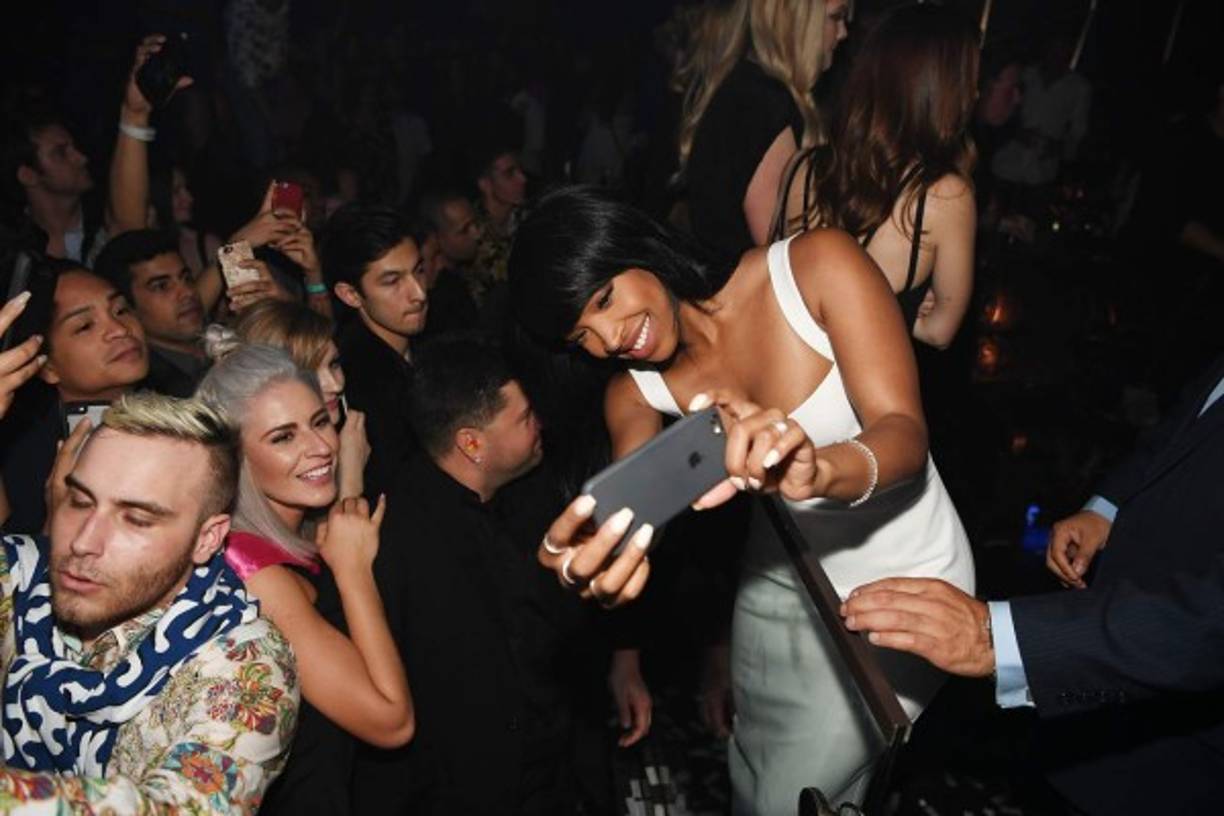 La socialité hizo una aparición pública en el club Hakkasan, en Las Vegas, el viernes por la noche.