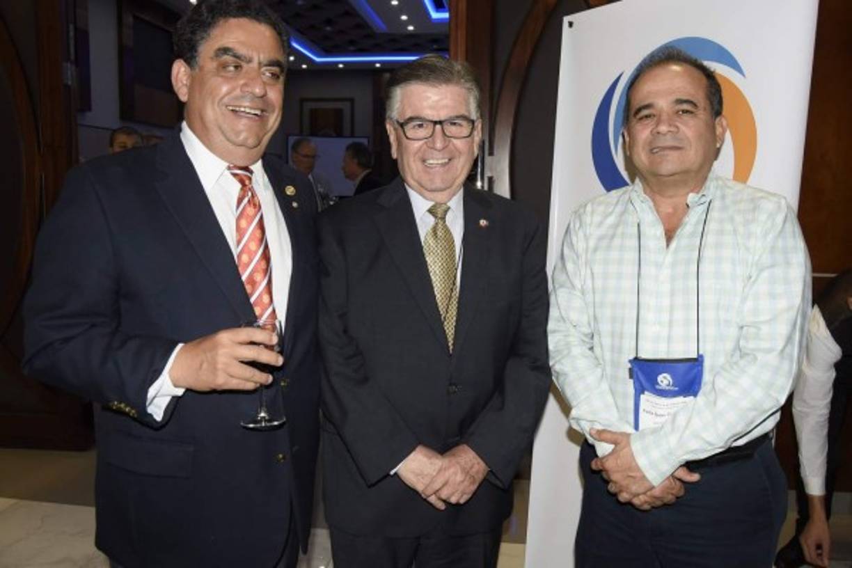 Edgardo Valerio, Emilio Santamaría y Félix Soto.