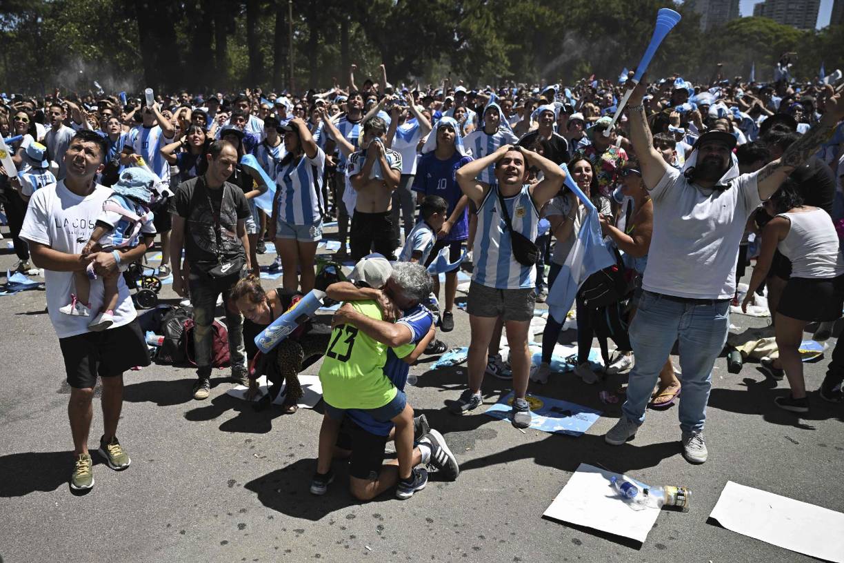 ¡Caos total! Argentina se vuelve loco tras conquistar el Mundial