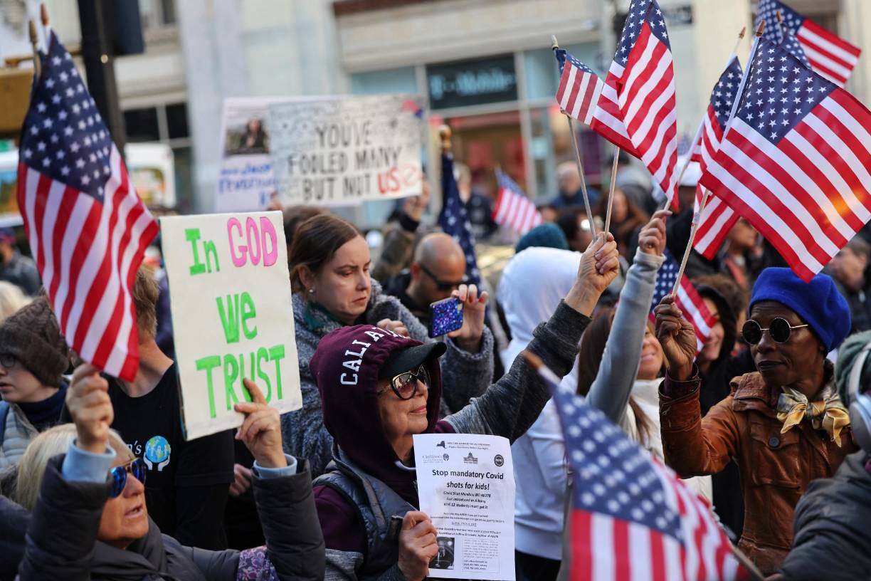 Llanto, ansiedad y temor: EEUU inicia vacunación de niños de entre 5 y 11 años
