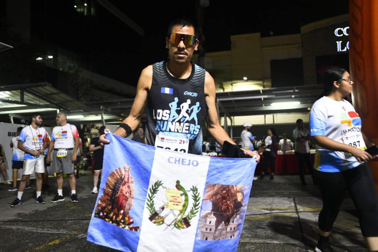 La maratón de LA PRENSA no sólo atrae a atletas nacionales, sino también a extranjeros.