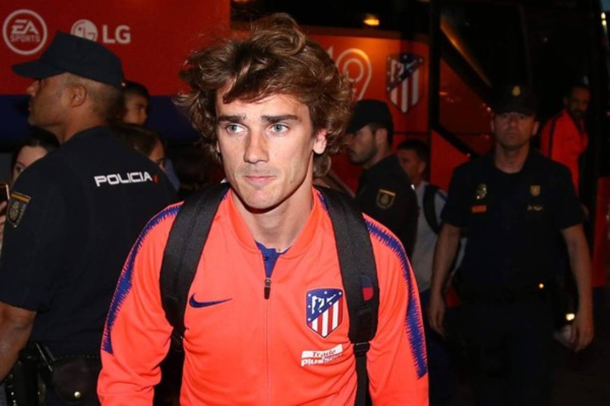 El FC Barcelona ya tendría fijada la fecha de presentación de Antoine Griezmann. El diario As asegura que el club azulgrana va a anunciar el fichaje del francés el próximo miércoles 10 de julio, hacer la presentación en el Camp Nou el viernes 12 de julio. Además, tienen previsto la llegada del francés a los entrenamientos a partir del 15 de julio y que viaje a la gira asiática de este verano.
