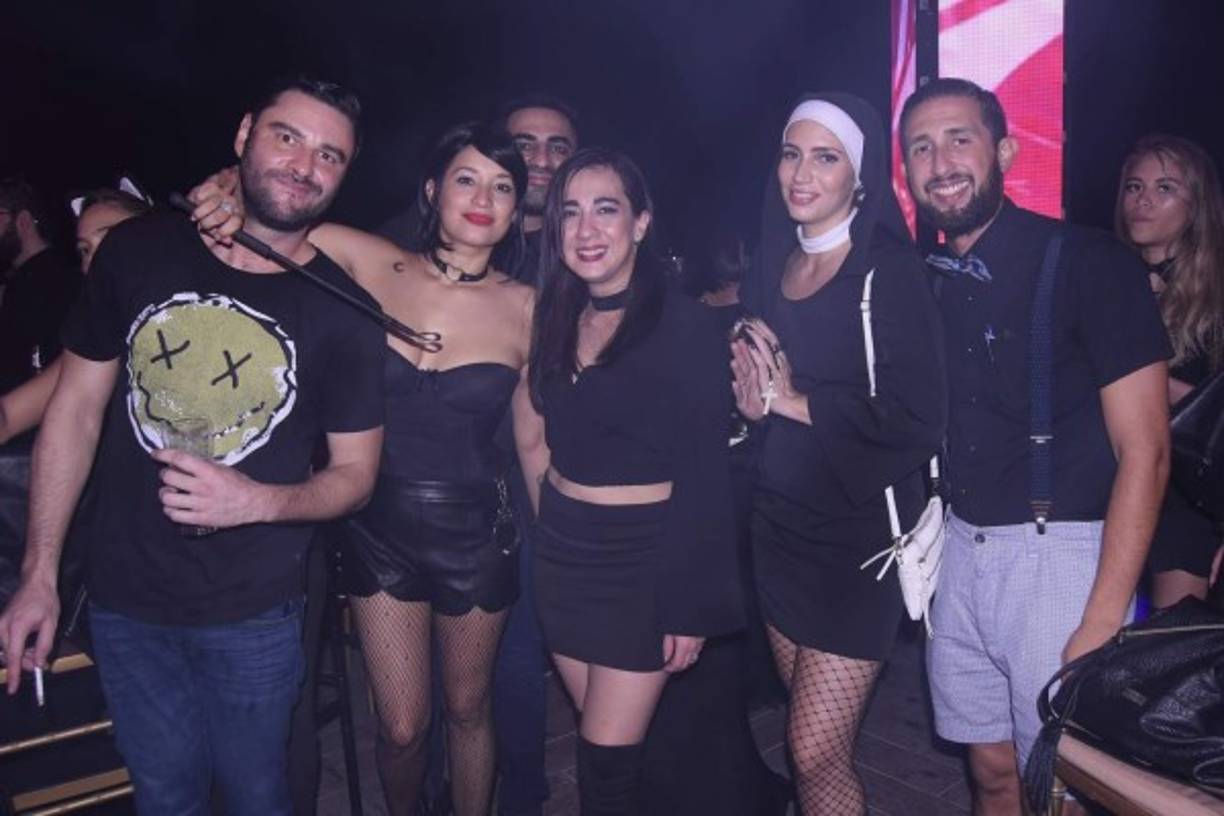 Mauricio Ferreira, Gaby Deras, César Hernández, Nina Garay, Ana Hernández y Carlos Valdiviezo.