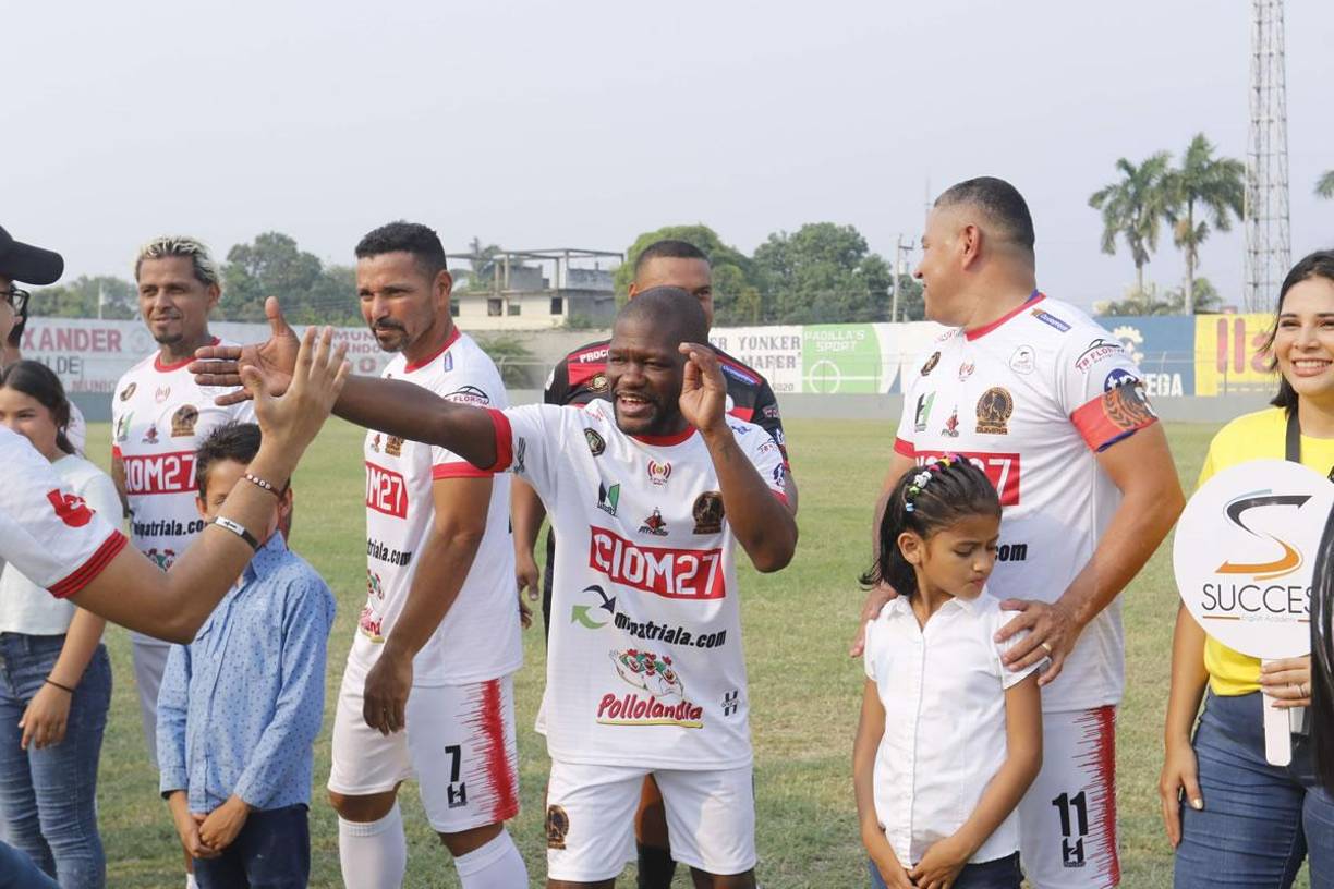 Milton ‘Tyson’ Núñez fue otra de las sensaciones del partido benéfico al jugar con las leyendas del Olimpia.