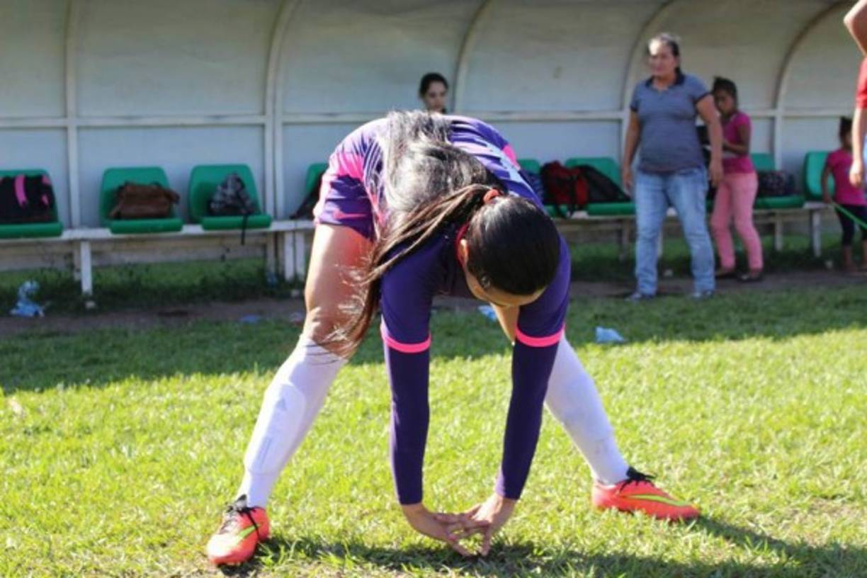 La bella chica fichó por el FC Zamora desde mayo de 2016.