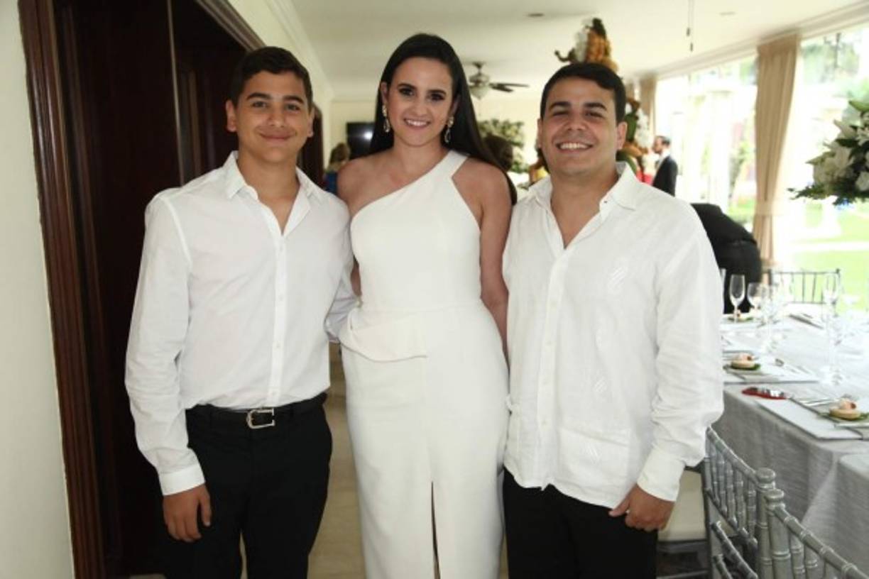 Marcelo Vaquero, Andrea Araujo y Fernando Vaquero.