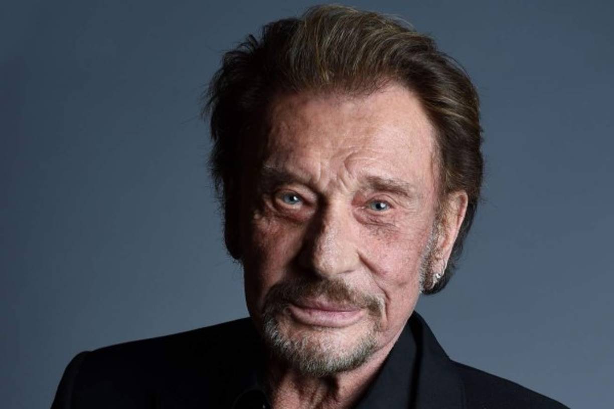 JOHNNY HALLYDAY, 74 años, cantante y actor, ícono del rock francés durante más de medio siglo. Falleció el 6 de diciembre.