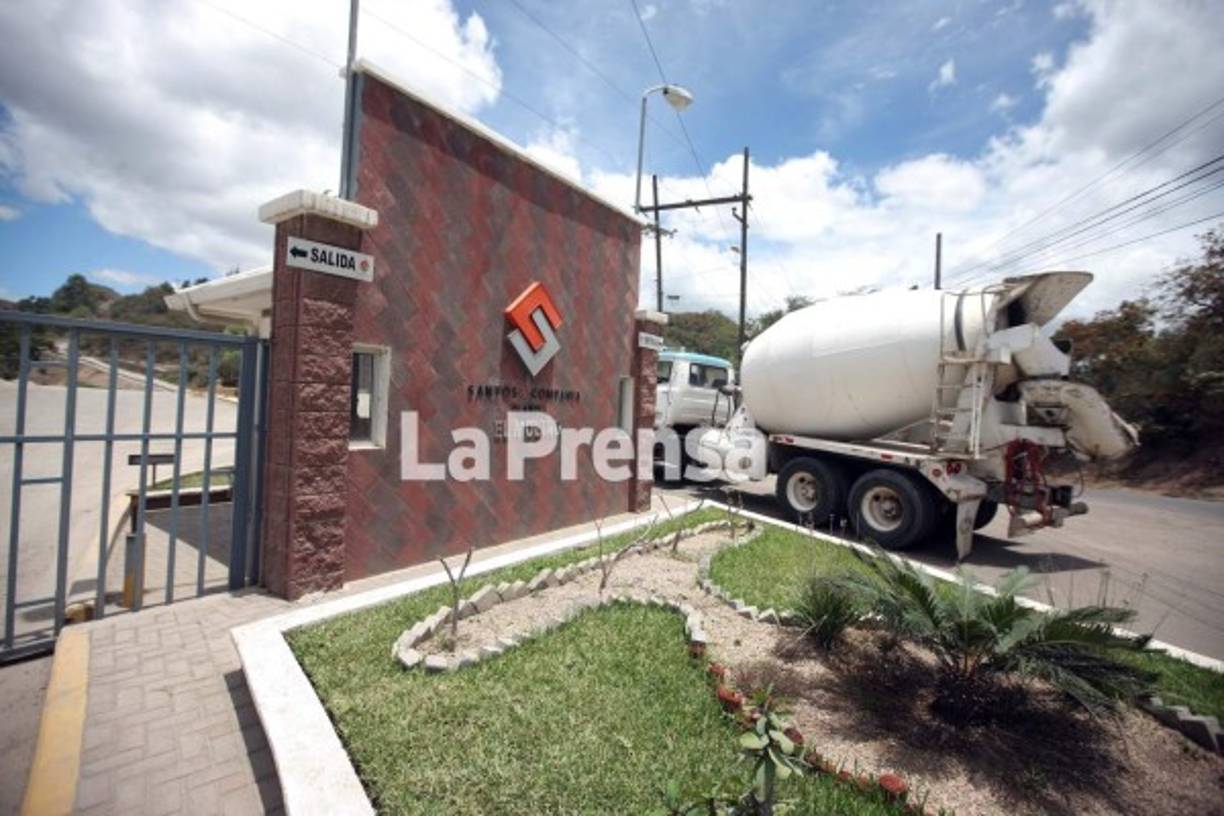 Un juez ordenó el pasado martes el aseguramiento de bienes y el congelamiento de cuentas bancarias a varias personas que están involucradas en el caso Pandora.