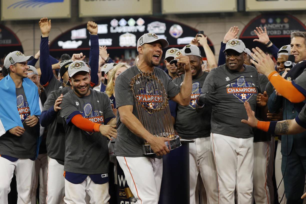 Solo dos países de Centroamérica, Panamá y Nicaragua, habían tenido jugadores que ganaron el anillo en la gran carpa estadounidense. Con esto Honduras se convierte en el tercero con Mauricio entrando a la predilecta lista de 12 reyes de la región en MLB.