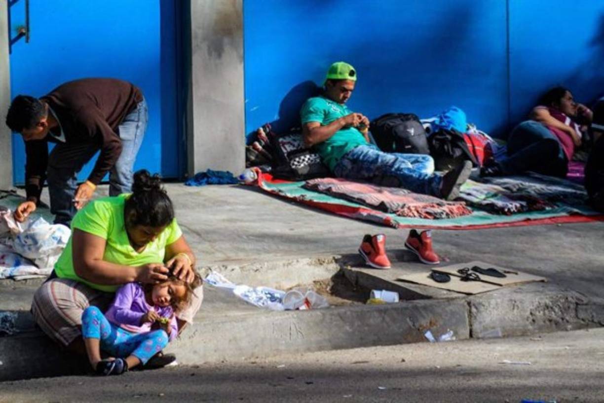 Esa situación fue señalada como un potencial 'foco rojo' por autoridades sanitarias ya que podrían propiciar enfermedades respiratorias, intoxicaciones y contaminación de los alimentos.