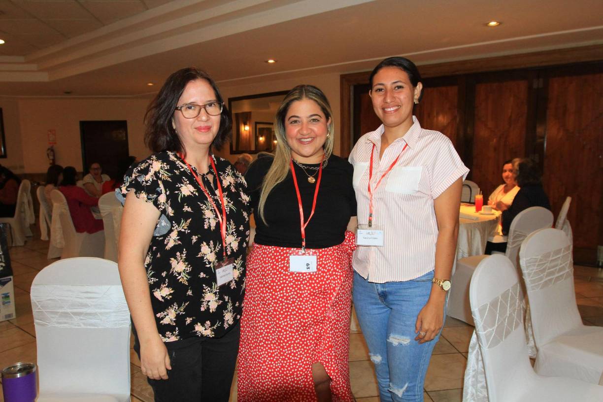 Gabriela Madrid, Andrea Díaz y Sandra Flores