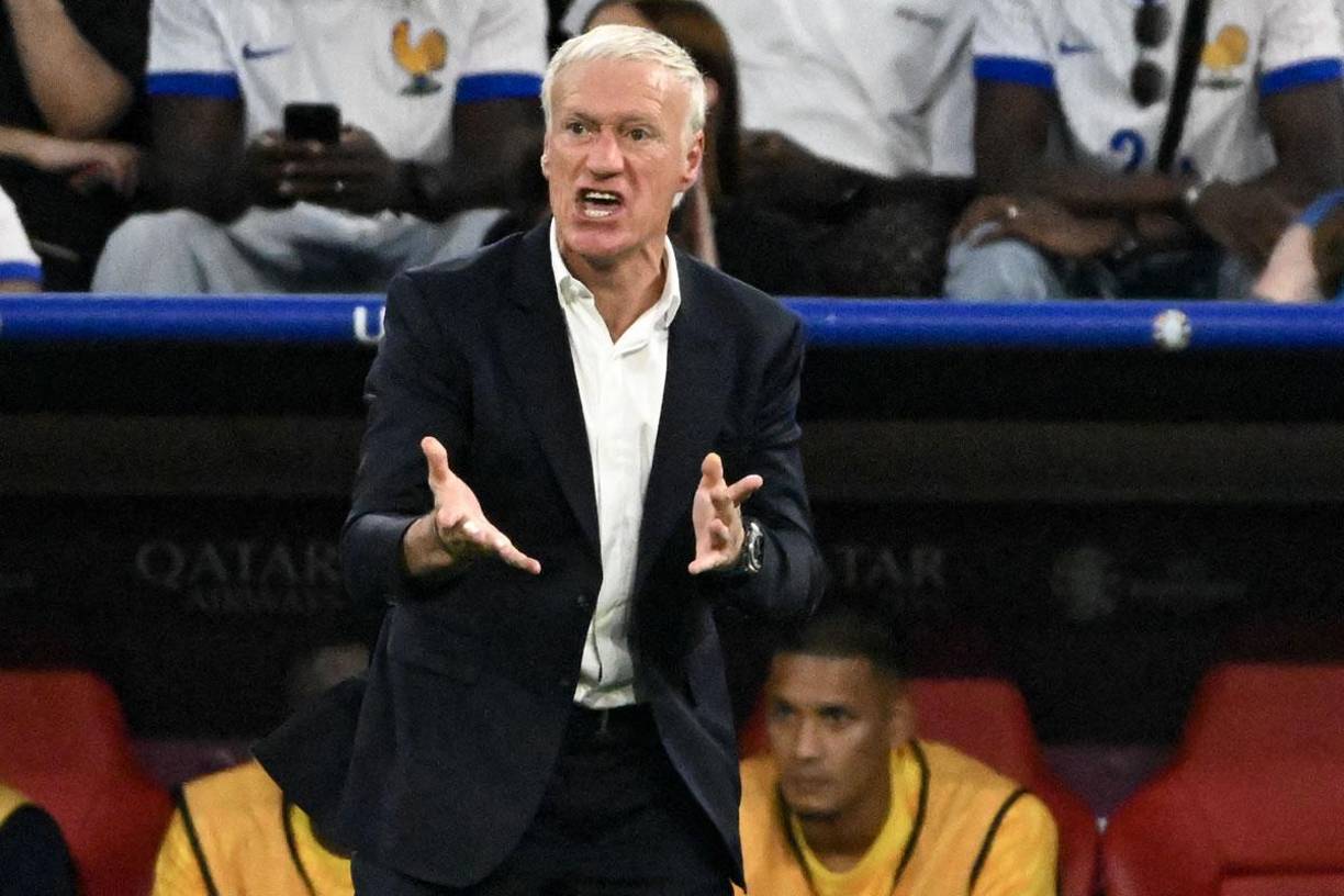 Didier Deschamps - El entrenador francés dirige a la Selección de Francia y recibe un sueldo de 3.8 millones de euros.