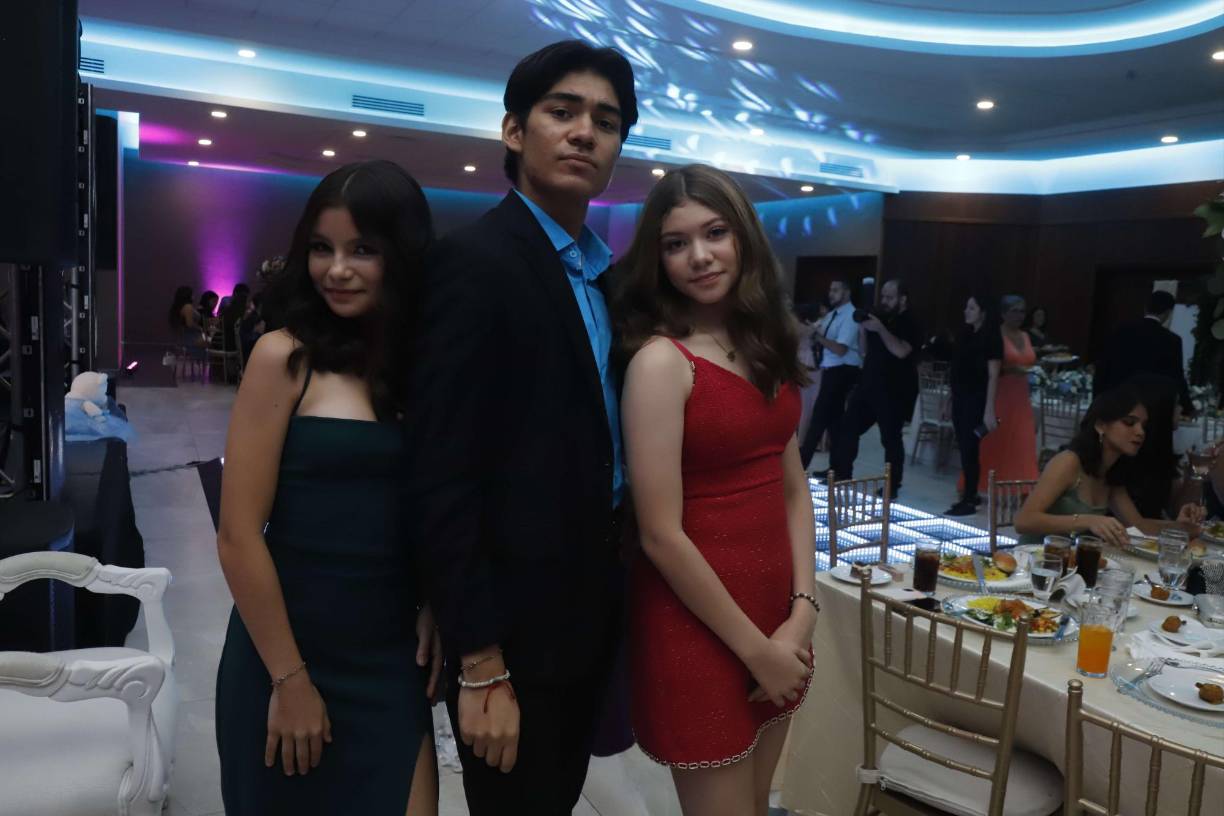 Ariana Leiva, Angelo García y Jenny Sandoval