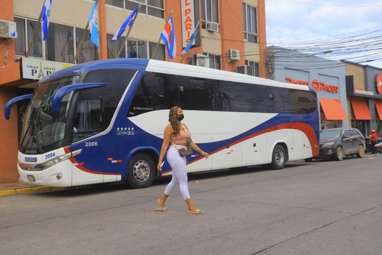 ¡Ambientazo! La Ceiba se luce con la Gran Final Olimpia-Motagua