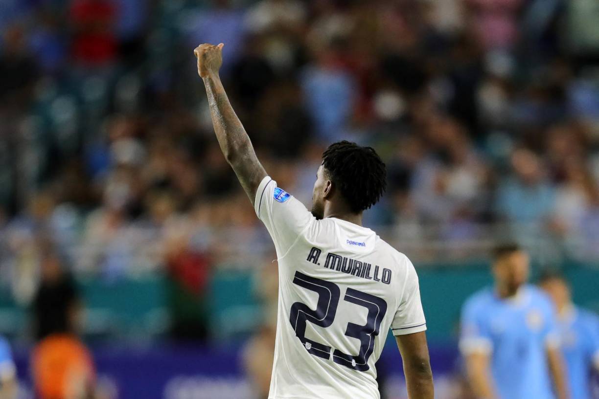 Michael Murillo anotó el único gol de los panameños frente a Uruguay.