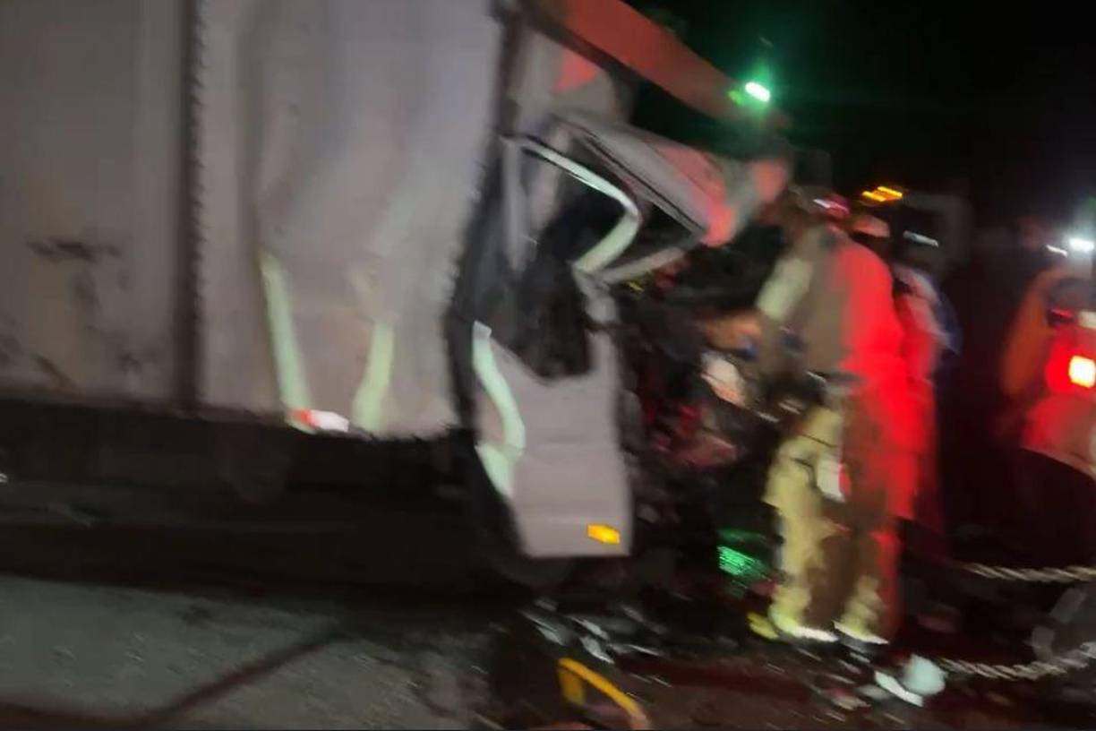 Los heridos fueron identificados como Saúl Vásquez y Leonel Girón, este último era quien conducía el automotor, que transportaba chiles dulces. 