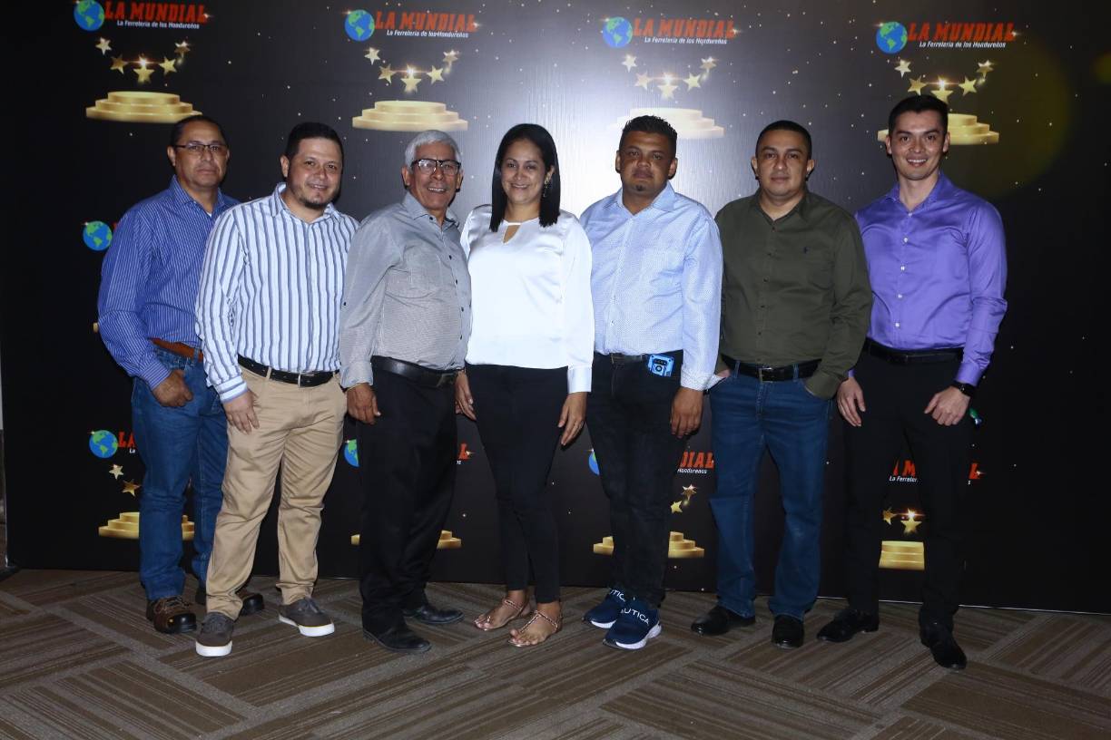 Harry Vallecillo, Maynor Oviedo, Guadalupe Cardona, Zoila Escobar, Darwin Reyes, Danilo Solórzano y Juan Padilla