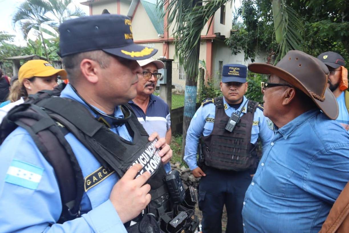 Liberan paso vehicular en Colón tras diez horas de toma de carretera