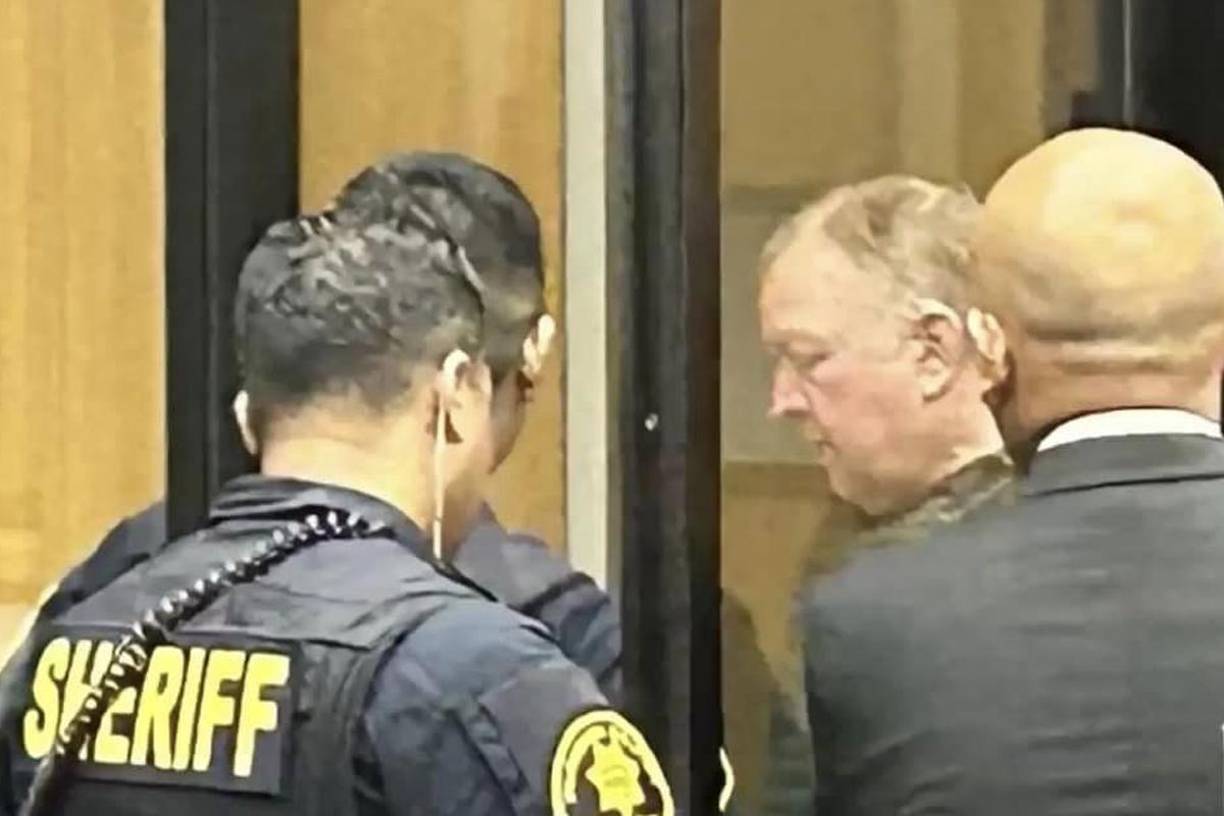 Shane Killian fue arrestado como sospechoso y acusado de varios delitos graves, señaló la prensa.