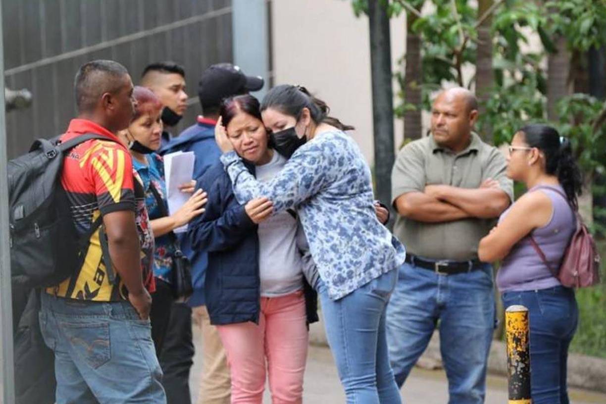 Sus familiares retiraron este domingo el cadáver en la morgue de Medicina Forense en Tegucigalpa.