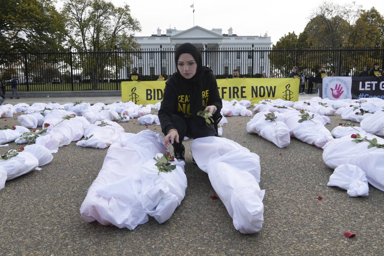 En distintas ciudades europeas también miles de personas se han manifestado en apoyo a Palestina, para reclamar que cesen los bombardeos de Israel sobre la Franja de Gaza.