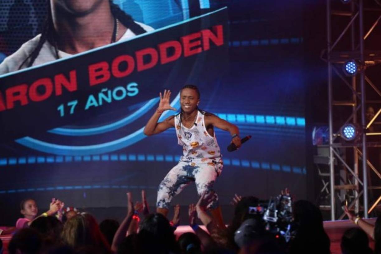 El joven de 17 años sorprendió a Ricky Martin, Laura Pausini y Alejandro Sanz.