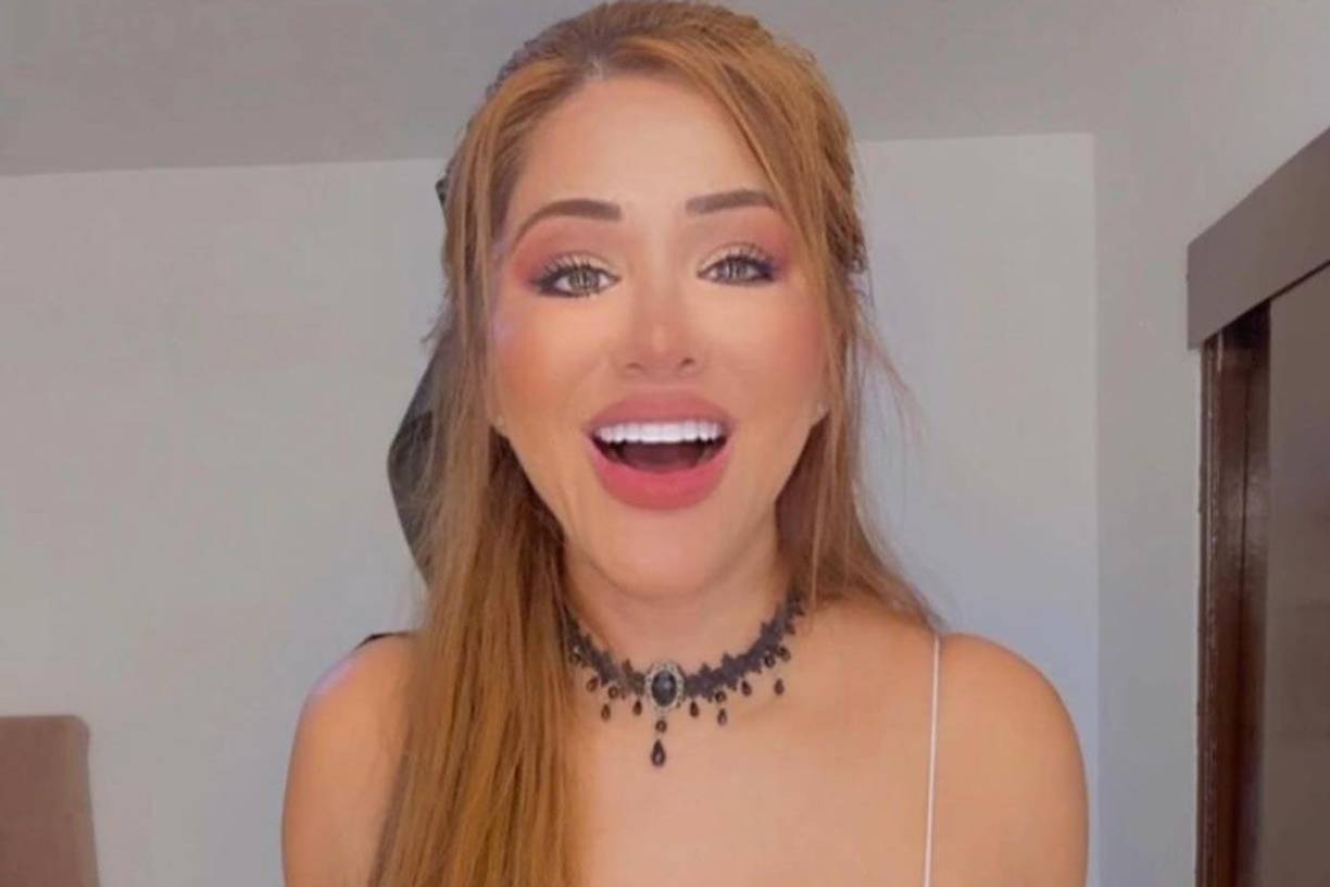 La influencer celebraba con su hijo momentos especiales, como su reciente cumpleaños, rodeada de regalos y flores.