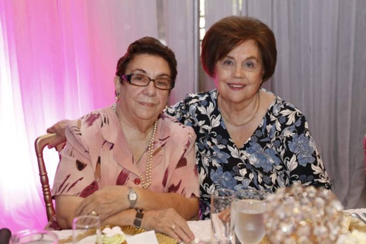 Gemma y Elvira Roig.