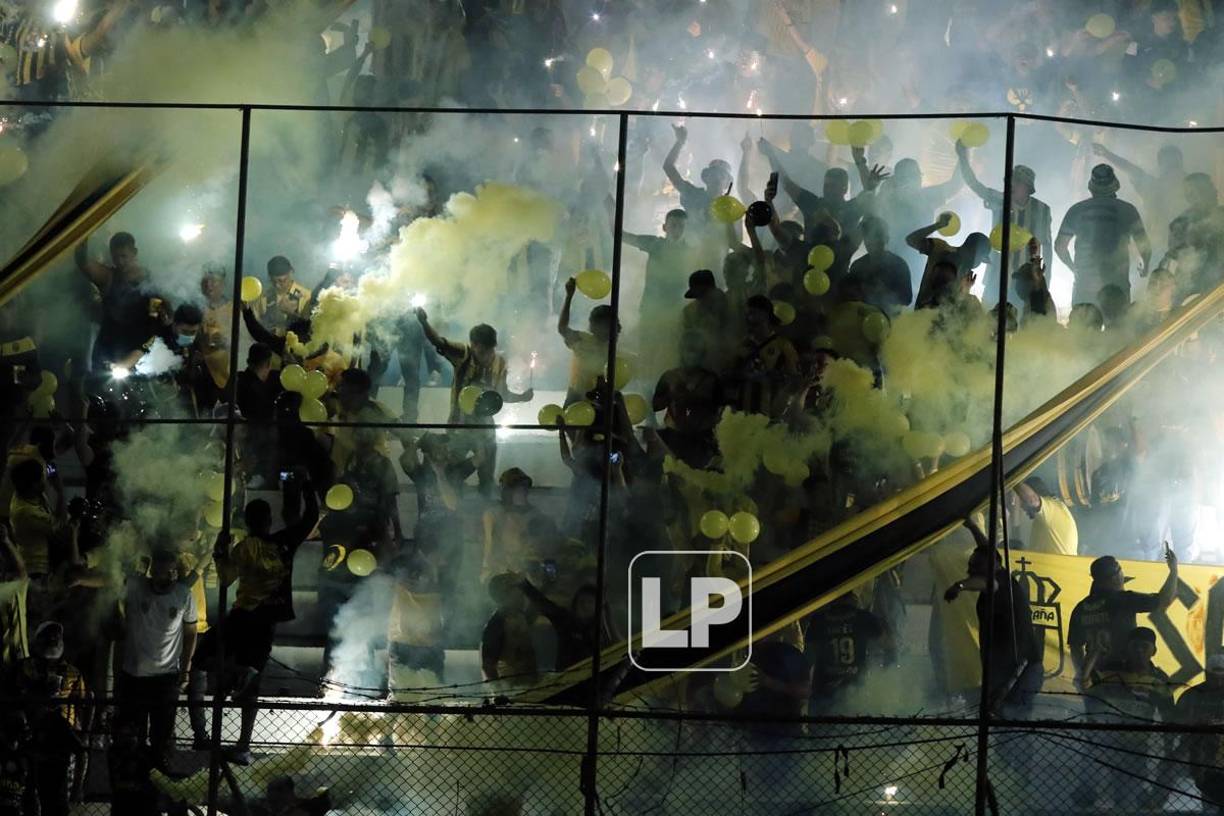 La afición del Real España vivió una gran fiesta con la clasificación a la final.