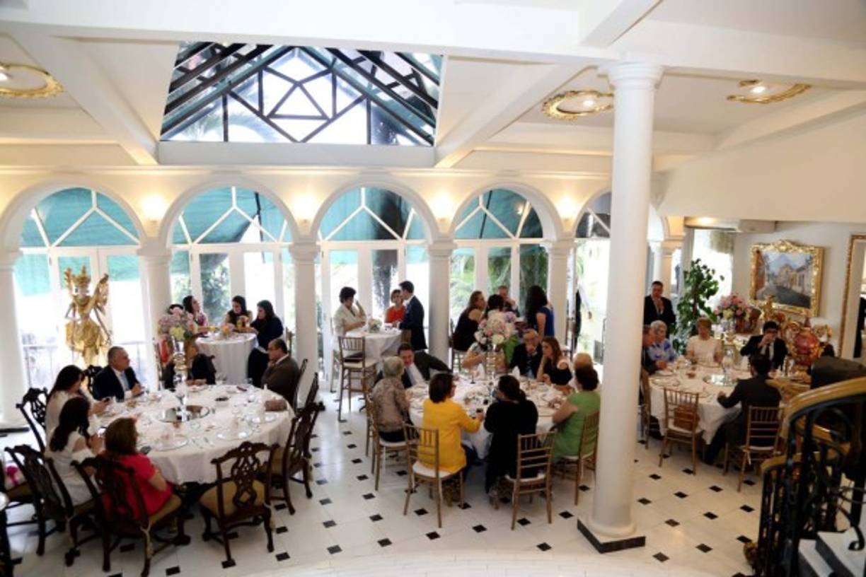 La hermosa residencia Reyes Milla acogió el encuentro en medio de una atmósfera suntuosa.