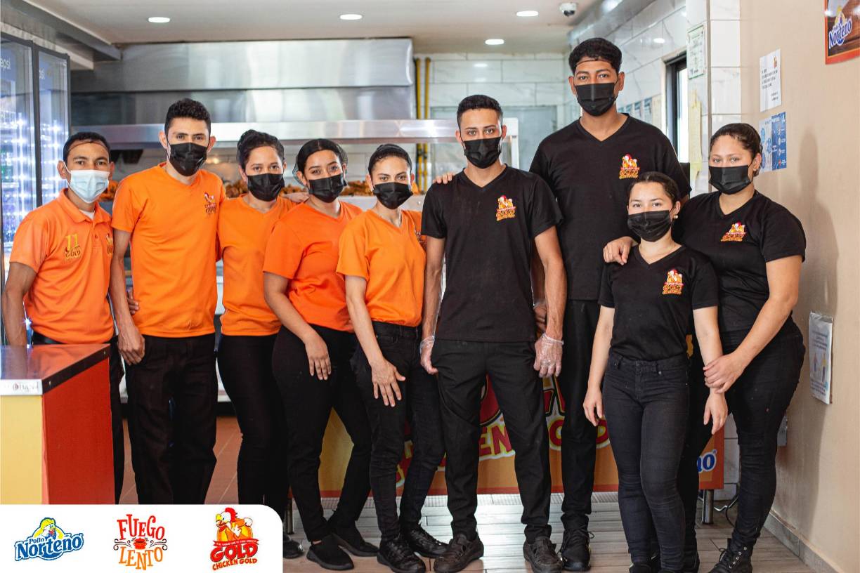 El personal del restaurante atendió de una forma muy cálida al jurado calificador. 