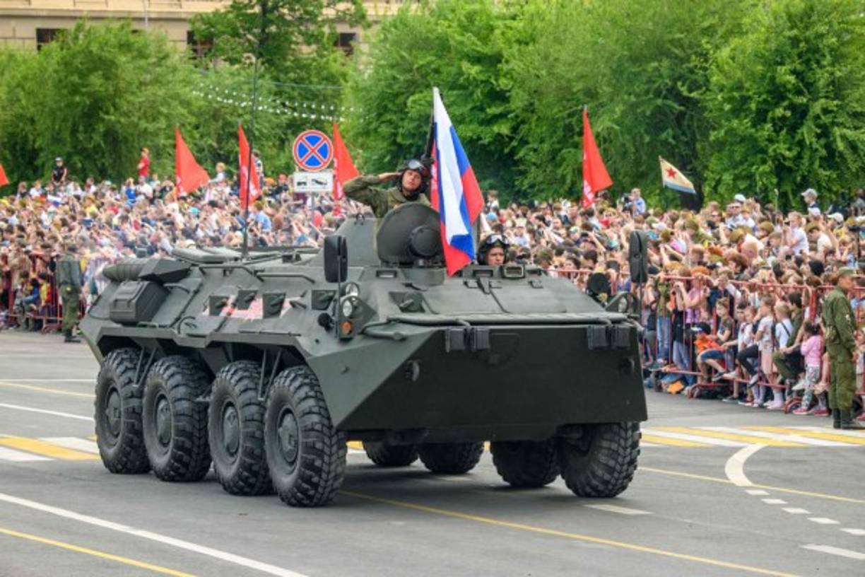 El 9 de mayo es la fiesta más patriótica de Rusia, ya que recuerda a los 26 millones de soviéticos que cayeron en la II Guerra Mundial -también llamada Gran Guerra Patria- entre todos los pueblos que formaban entonces la Unión Soviética, y es un motivo de unidad para los rusos.