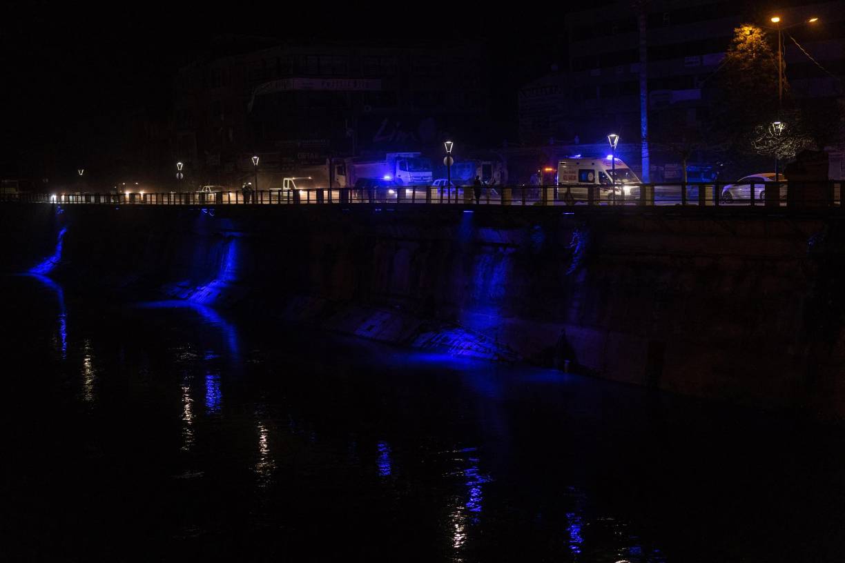 No se dispone aún de datos sobre posibles nuevos daños o víctimas, pero numerosos reporteros presentes en Antioquía, informaron de que el temblor provocó pánico entre los supervivientes alojados en tiendas de campaña.