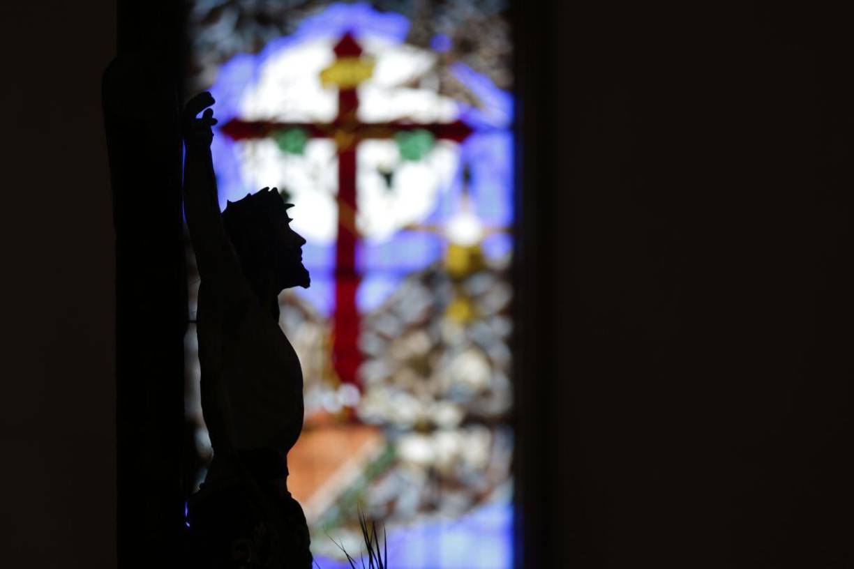 La devoción a la Virgen de Suyapa ha trascendido fronteras. Hondureños en el extranjero también se reúnen en comunidades para honrar a su patrona con fervor y amor.