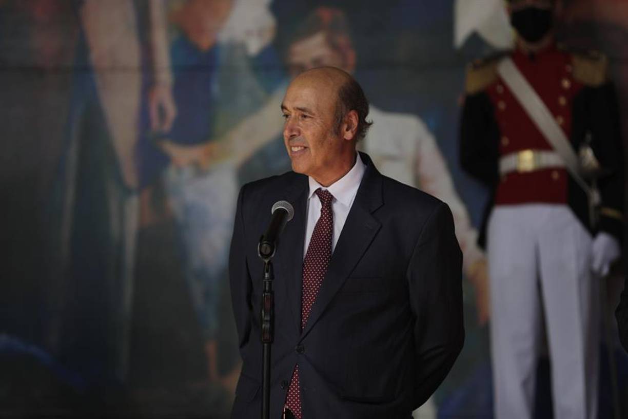 En la conferencia Lorens dijo que la situación de Honduras es complicada por el narcotráfico, la migración y la generación de empleo.