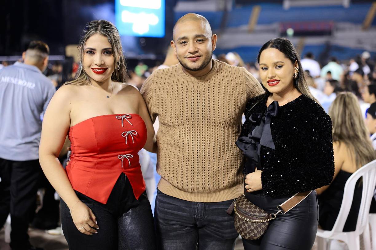 Jeslie Molina, Jorge López y Riccy Figueroa