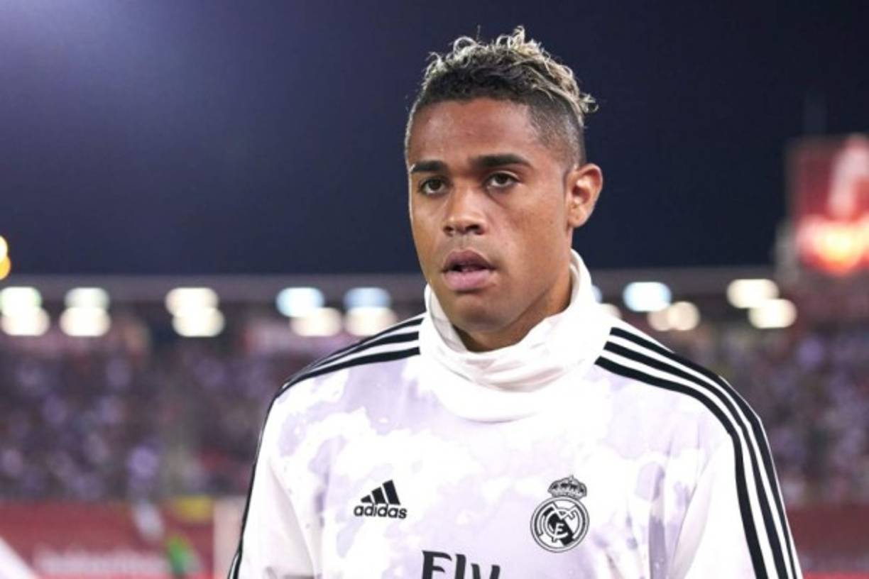 Mariano Díaz Mejía: El delantero es otro de los que se irá del Real Madrid.