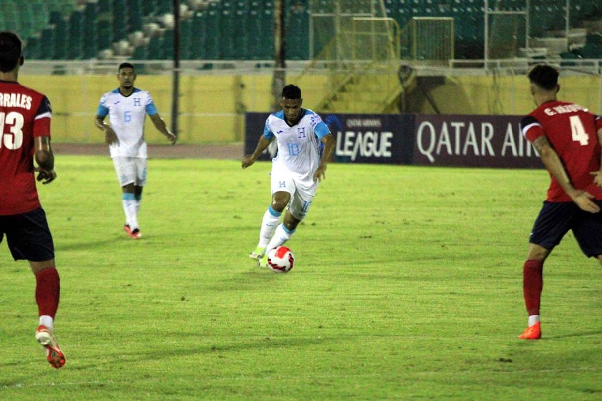 Alex López entró de cambio en el segundo tiempo del partido contra Cuba.