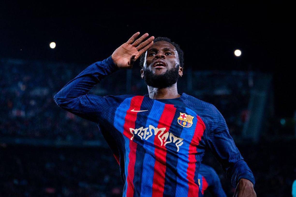 Volante: Kessié ya sabe lo que es marcarle al Real Madrid y estará acompañando a Busquets y Sergi Roberto en el mediocampo.