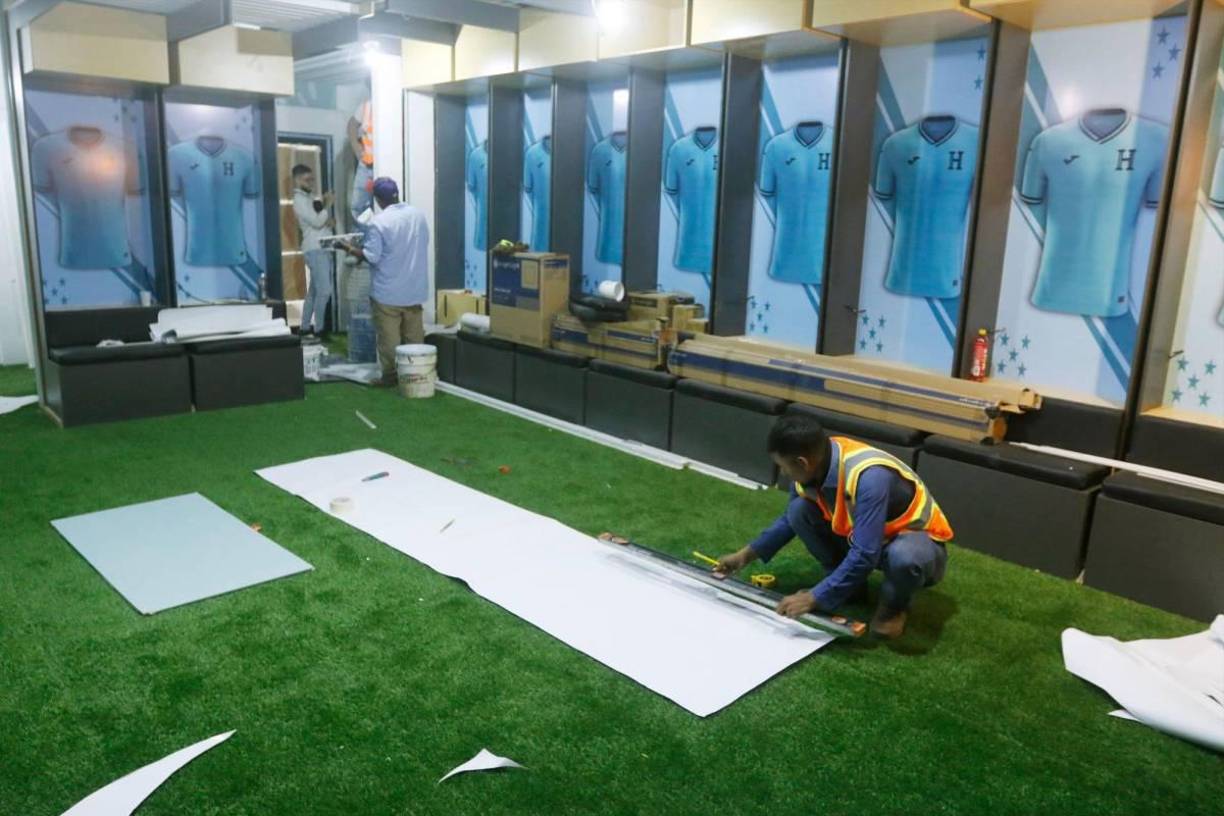 El vestuario del equipo visitante también fue renovado.