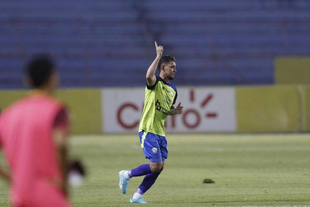 Así celebró Erick Andino su golazo en el estadio Olímpico.
