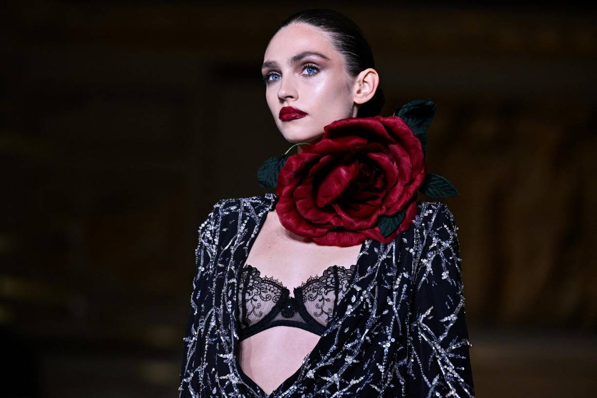 A model presents a creation by Zuhair Murad during the Women's Haute-Couture Fall/Winter 2023/2024 Fashion Week in Paris on July 5, 2023. (Photo by Anna KURTH / AFP)