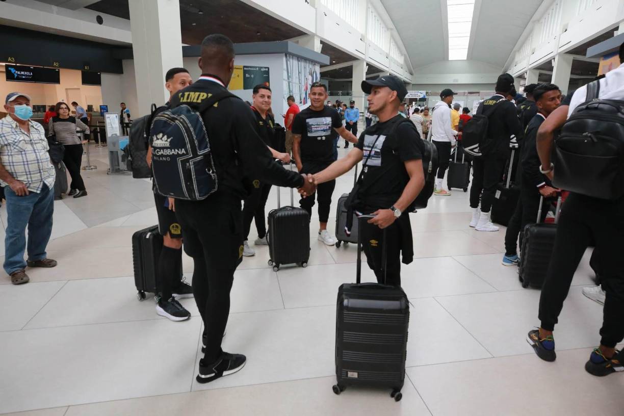 Jugadores como Edwin Rodríguez y Brayan Beckeles formarán parte de la plantilla en los amistosos.