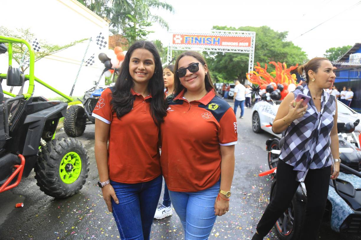 Débora Bonilla y Cesia Paguada. 