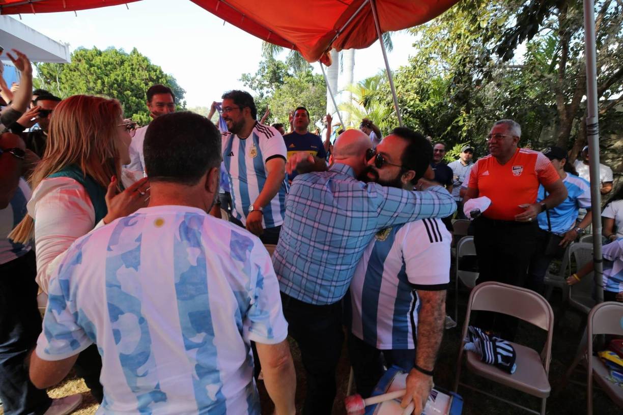 En una de las mejores finales en la historia de los mundiales, la fe nunca quedó atrás.