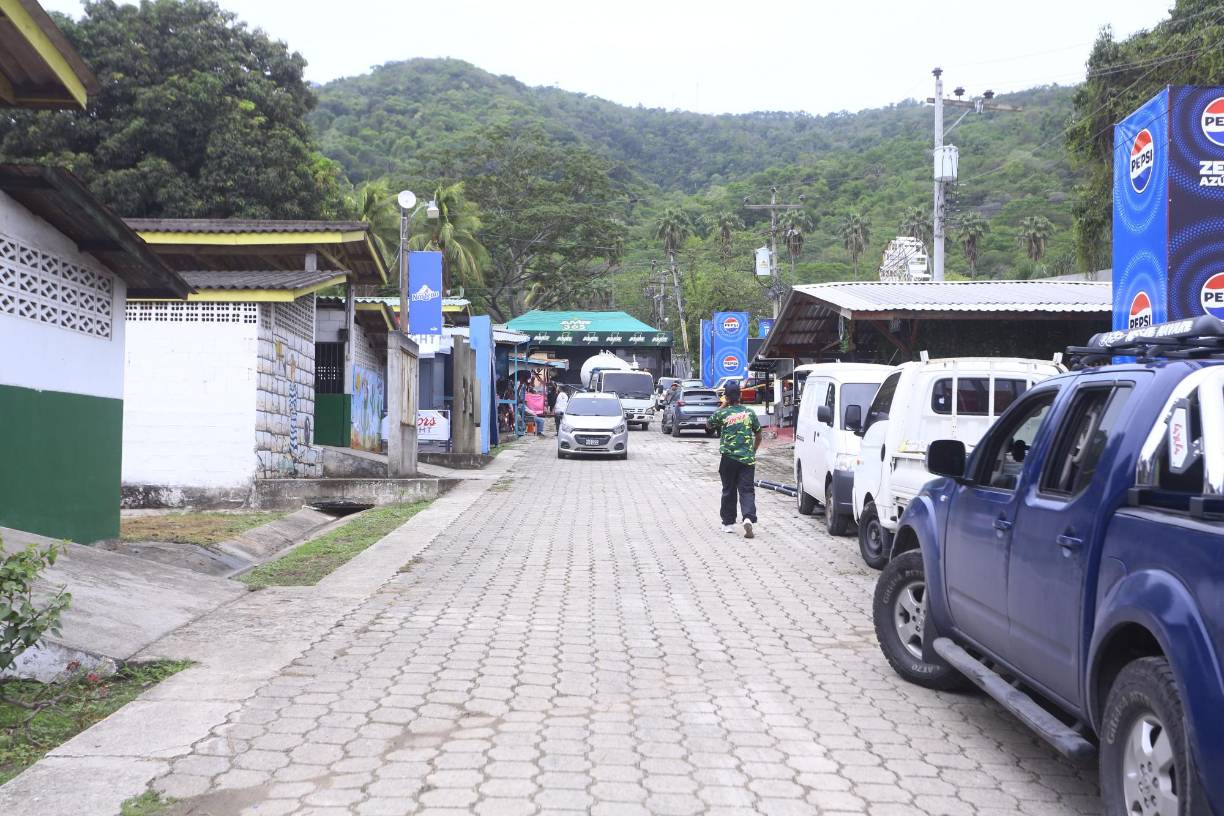 La entrada general es de L50, pero menores de 10 años entran gratis. 