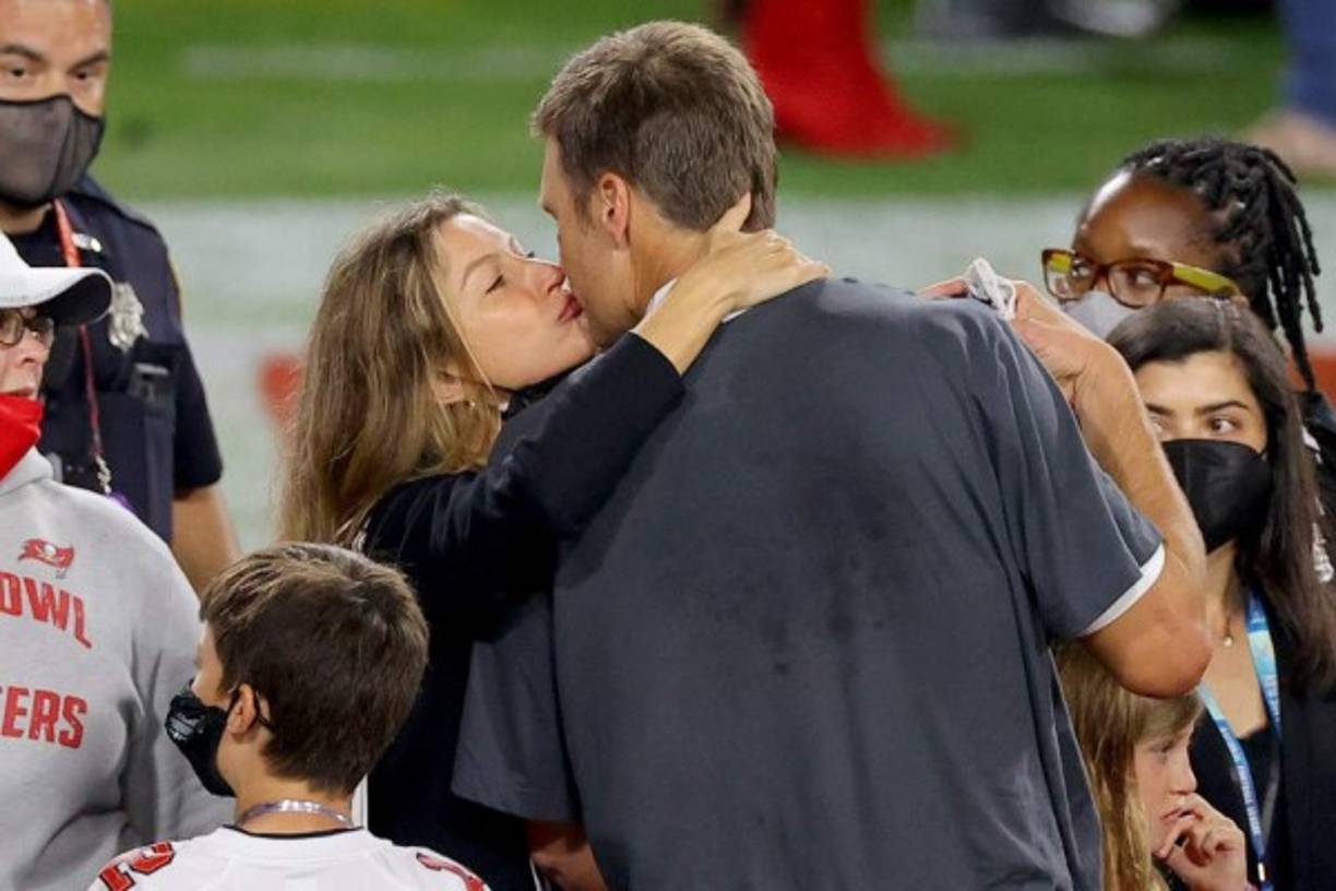 El beso de la modelo brasileña como parte de celebración de su victoria ha vuelto a convertirse en la imagen viral de este encuentro deportivo
